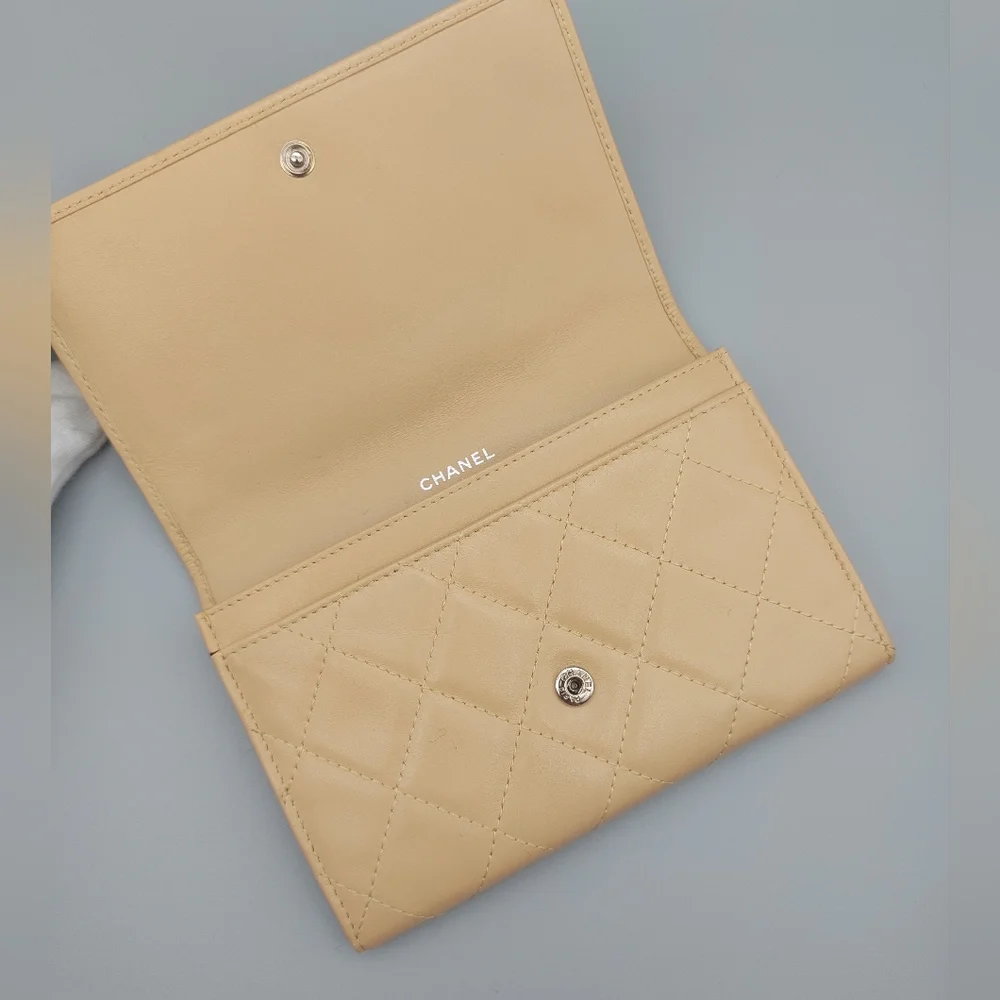 🧡CHANEL Authentic Cambon Small Wallet/Clutch🧡